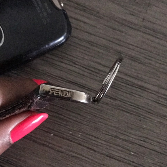 LAST CHANCE! FENDI WRISTLET KEY RING - Picture 4 of 7